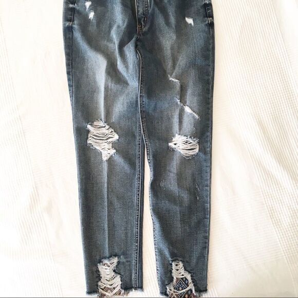 Blue Frayed Embroidered Distressed Cropped Jeans 8 - Picture 6 of 8